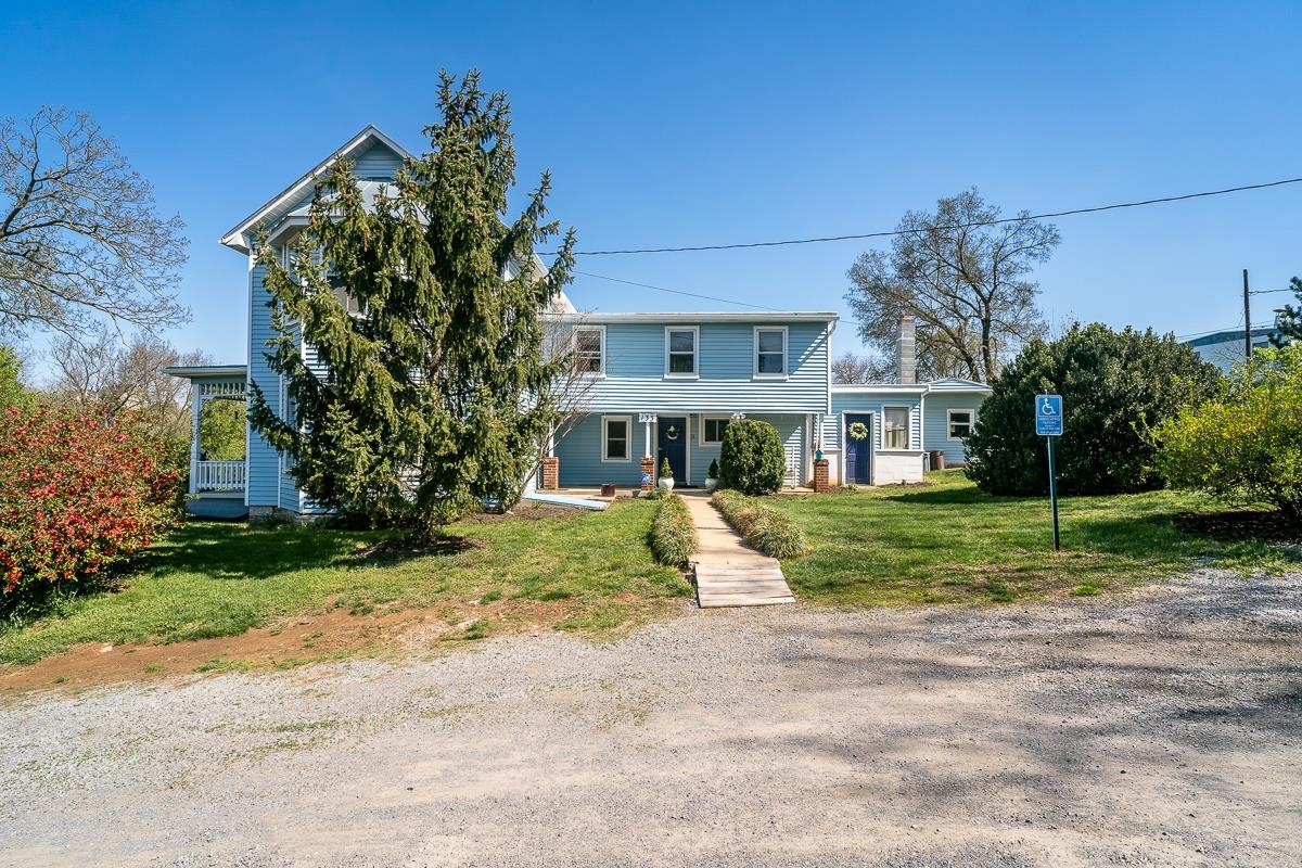 133 W SPRINGBROOK RD, BROADWAY, Virginia 22815, ,Commercial,133 W SPRINGBROOK RD,675953 MLS # 675953