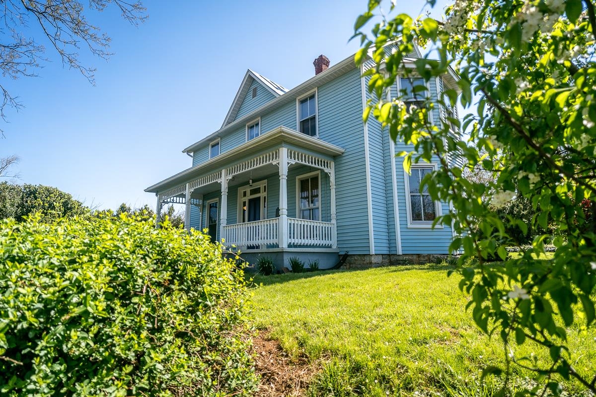 133 W SPRINGBROOK RD, BROADWAY, Virginia 22815, ,Commercial,133 W SPRINGBROOK RD,675953 MLS # 675953