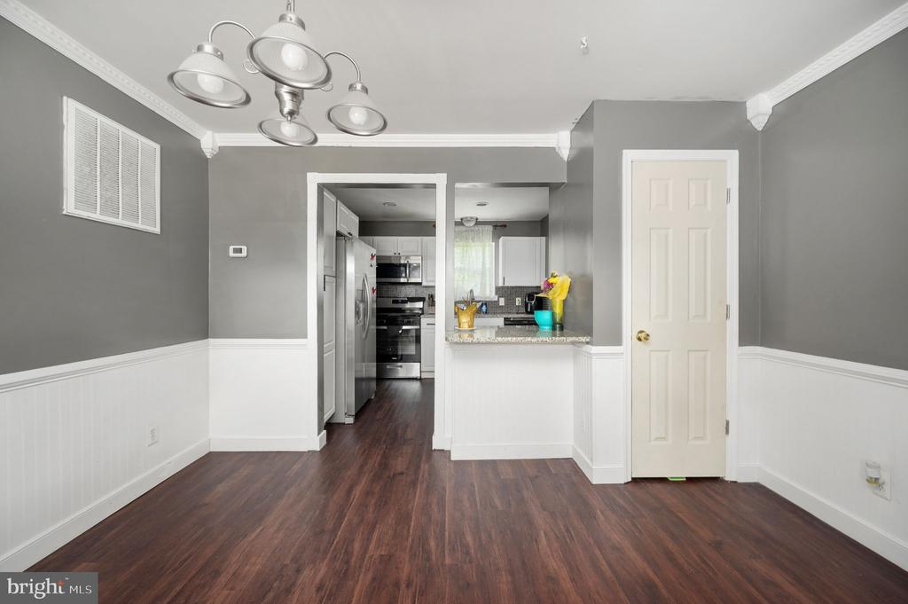 7504 LAURA LN, FREDERICKSBURG, Virginia 22407, 3 Bedrooms Bedrooms, ,3 BathroomsBathrooms,Residential,7504 LAURA LN,VASP2039678 MLS # VASP2039678