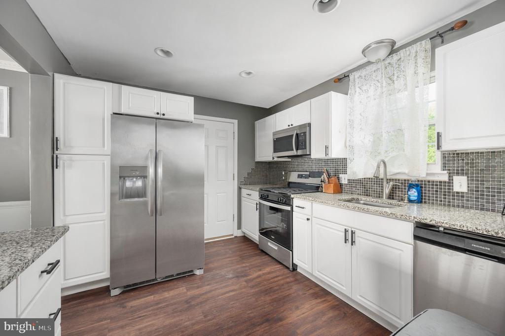 7504 LAURA LN, FREDERICKSBURG, Virginia 22407, 3 Bedrooms Bedrooms, ,3 BathroomsBathrooms,Residential,7504 LAURA LN,VASP2039678 MLS # VASP2039678