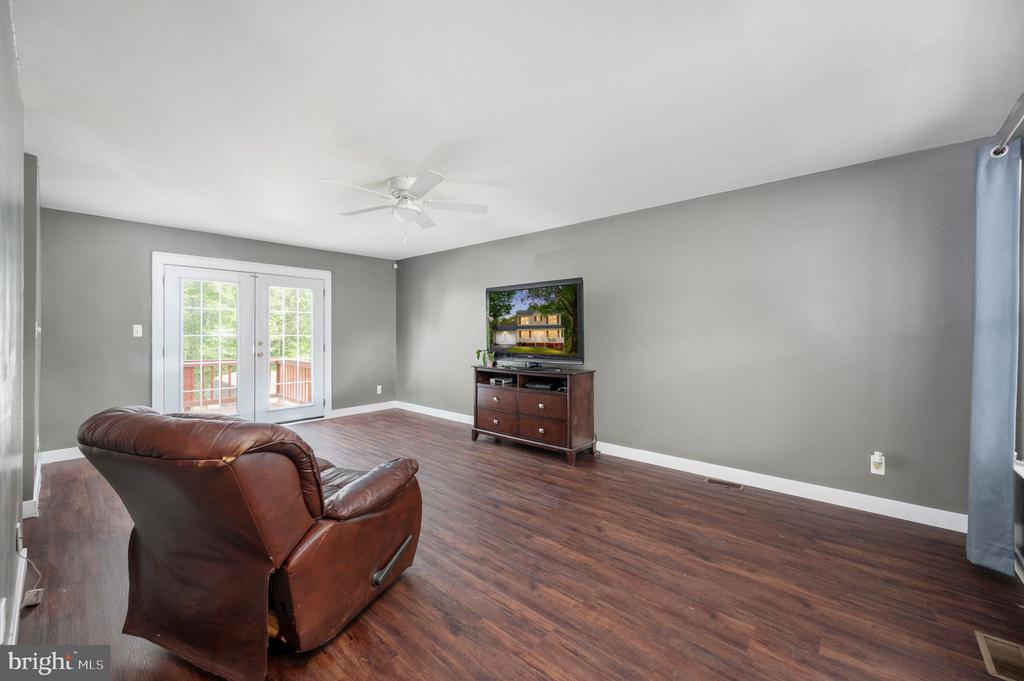 7504 LAURA LN, FREDERICKSBURG, Virginia 22407, 3 Bedrooms Bedrooms, ,3 BathroomsBathrooms,Residential,7504 LAURA LN,VASP2039678 MLS # VASP2039678