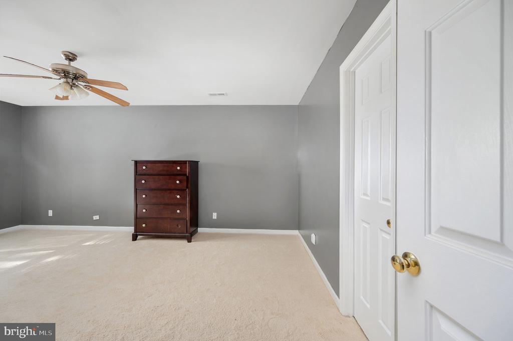 7504 LAURA LN, FREDERICKSBURG, Virginia 22407, 3 Bedrooms Bedrooms, ,3 BathroomsBathrooms,Residential,7504 LAURA LN,VASP2039678 MLS # VASP2039678