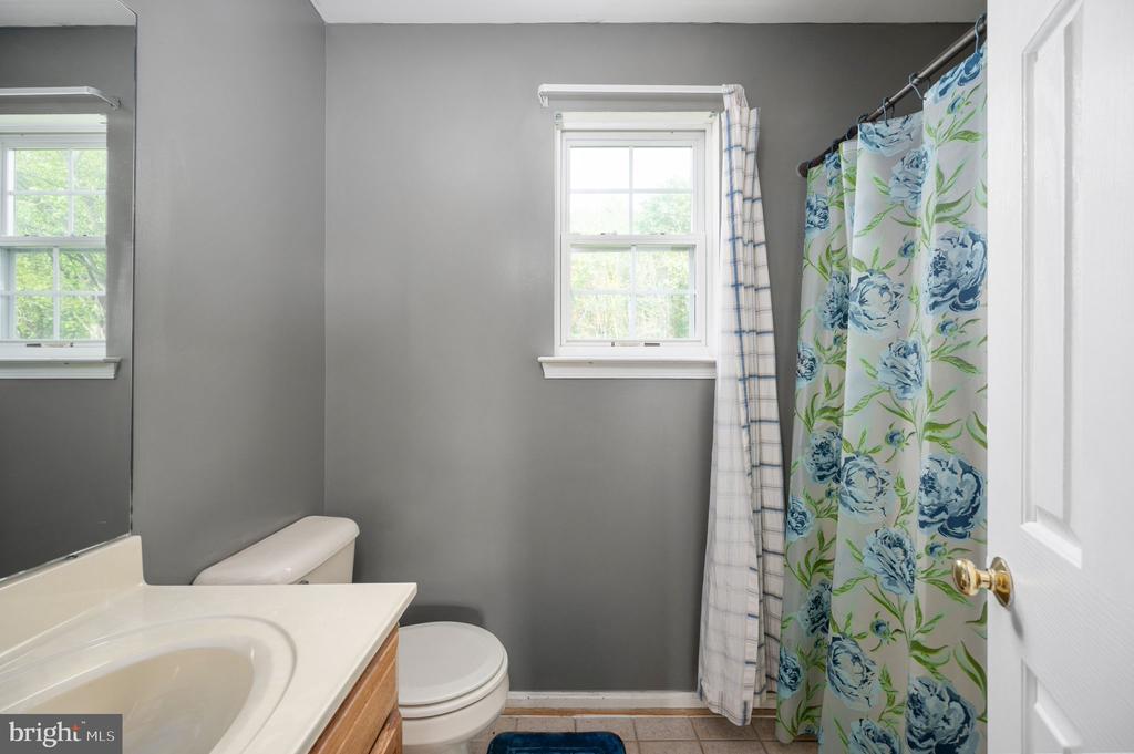 7504 LAURA LN, FREDERICKSBURG, Virginia 22407, 3 Bedrooms Bedrooms, ,3 BathroomsBathrooms,Residential,7504 LAURA LN,VASP2039678 MLS # VASP2039678