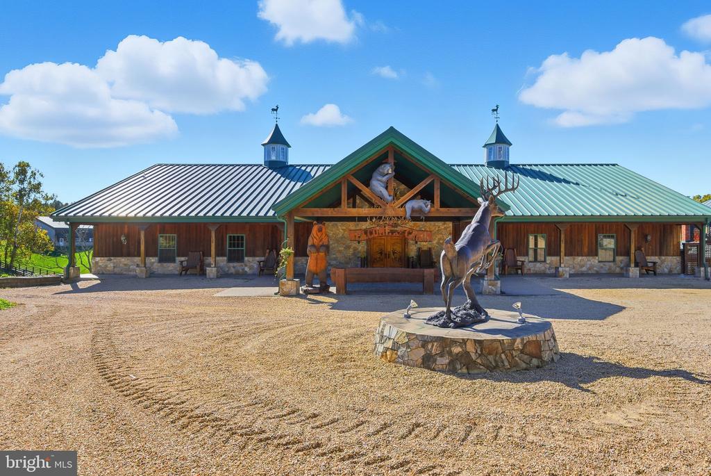 240 STONELEIGH RD, PALMYRA, Virginia 22963, 7 Bedrooms Bedrooms, ,5 BathroomsBathrooms,Residential,240 STONELEIGH RD,VAFN2000664 MLS # VAFN2000664