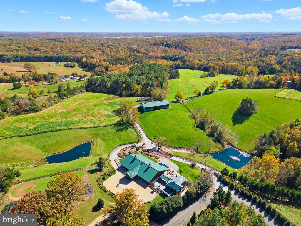 240 STONELEIGH RD, PALMYRA, Virginia 22963, 7 Bedrooms Bedrooms, ,5 BathroomsBathrooms,Residential,240 STONELEIGH RD,VAFN2000664 MLS # VAFN2000664