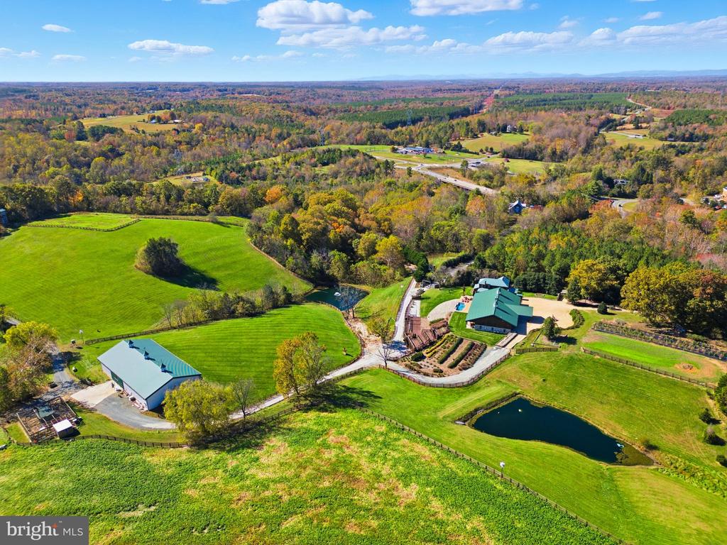 240 STONELEIGH RD, PALMYRA, Virginia 22963, 7 Bedrooms Bedrooms, ,5 BathroomsBathrooms,Residential,240 STONELEIGH RD,VAFN2000664 MLS # VAFN2000664