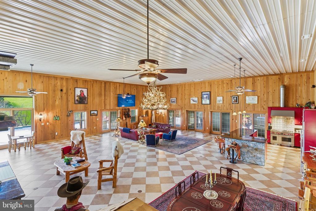 240 STONELEIGH RD, PALMYRA, Virginia 22963, 7 Bedrooms Bedrooms, ,5 BathroomsBathrooms,Residential,240 STONELEIGH RD,VAFN2000664 MLS # VAFN2000664