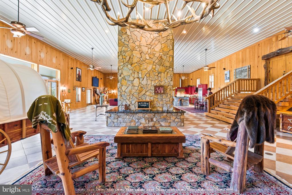 240 STONELEIGH RD, PALMYRA, Virginia 22963, 7 Bedrooms Bedrooms, ,5 BathroomsBathrooms,Residential,240 STONELEIGH RD,VAFN2000664 MLS # VAFN2000664