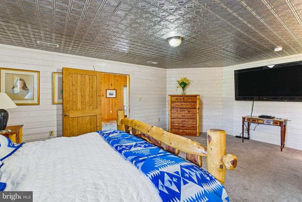 240 STONELEIGH RD, PALMYRA, Virginia 22963, 7 Bedrooms Bedrooms, ,5 BathroomsBathrooms,Residential,240 STONELEIGH RD,VAFN2000664 MLS # VAFN2000664