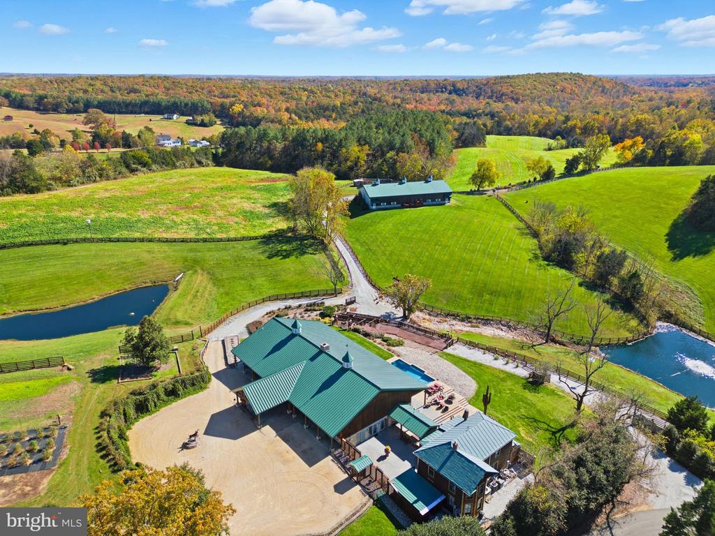 240 STONELEIGH RD, PALMYRA, Virginia 22963, 7 Bedrooms Bedrooms, ,5 BathroomsBathrooms,Residential,240 STONELEIGH RD,VAFN2000664 MLS # VAFN2000664