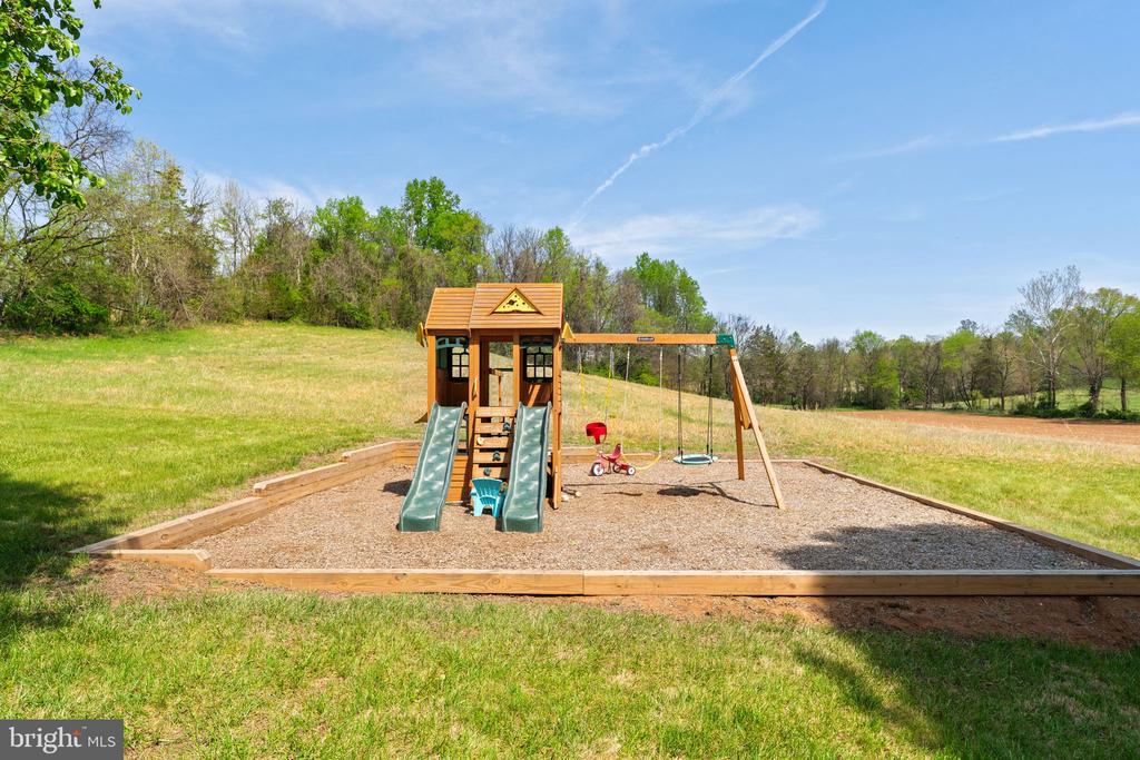 1388 NOVUM CHURCH, REVA, Virginia 22735, 4 Bedrooms Bedrooms, ,3 BathroomsBathrooms,Residential,1388 NOVUM CHURCH,VAMA2002698 MLS # VAMA2002698