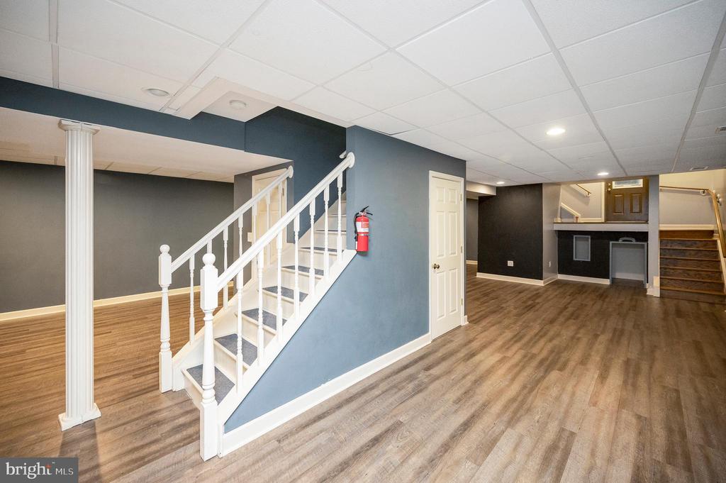 3195 FIERY RUN RD, LINDEN, Virginia, 5 Bedrooms Bedrooms, ,3 BathroomsBathrooms,Residential,3195 FIERY RUN RD,VAFQ2021536 MLS # VAFQ2021536