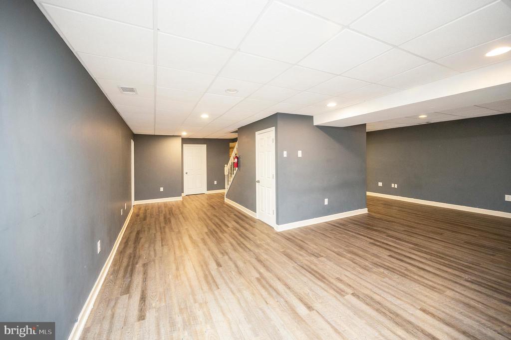 3195 FIERY RUN RD, LINDEN, Virginia, 5 Bedrooms Bedrooms, ,3 BathroomsBathrooms,Residential,3195 FIERY RUN RD,VAFQ2021536 MLS # VAFQ2021536