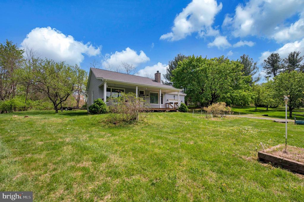 3195 FIERY RUN RD, LINDEN, Virginia, 5 Bedrooms Bedrooms, ,3 BathroomsBathrooms,Residential,3195 FIERY RUN RD,VAFQ2021536 MLS # VAFQ2021536