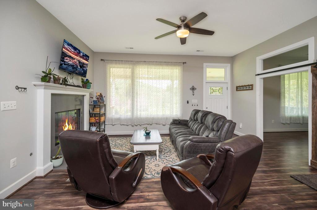 3195 FIERY RUN RD, LINDEN, Virginia, 5 Bedrooms Bedrooms, ,3 BathroomsBathrooms,Residential,3195 FIERY RUN RD,VAFQ2021536 MLS # VAFQ2021536