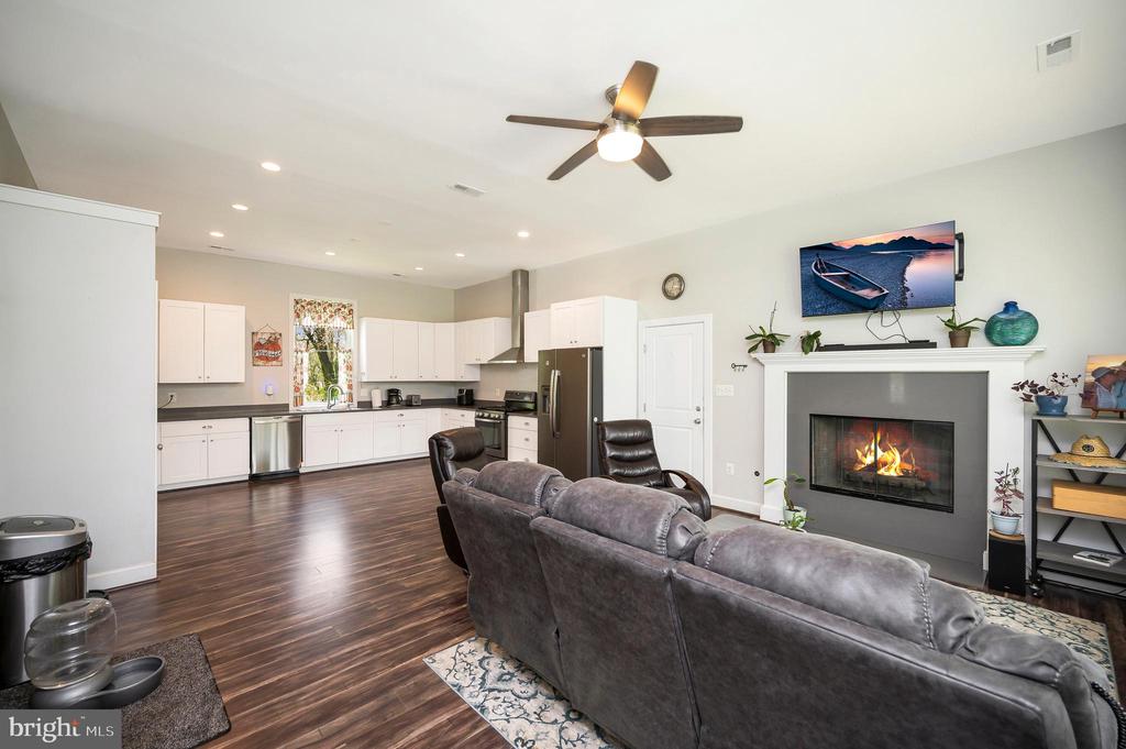 3195 FIERY RUN RD, LINDEN, Virginia, 5 Bedrooms Bedrooms, ,3 BathroomsBathrooms,Residential,3195 FIERY RUN RD,VAFQ2021536 MLS # VAFQ2021536