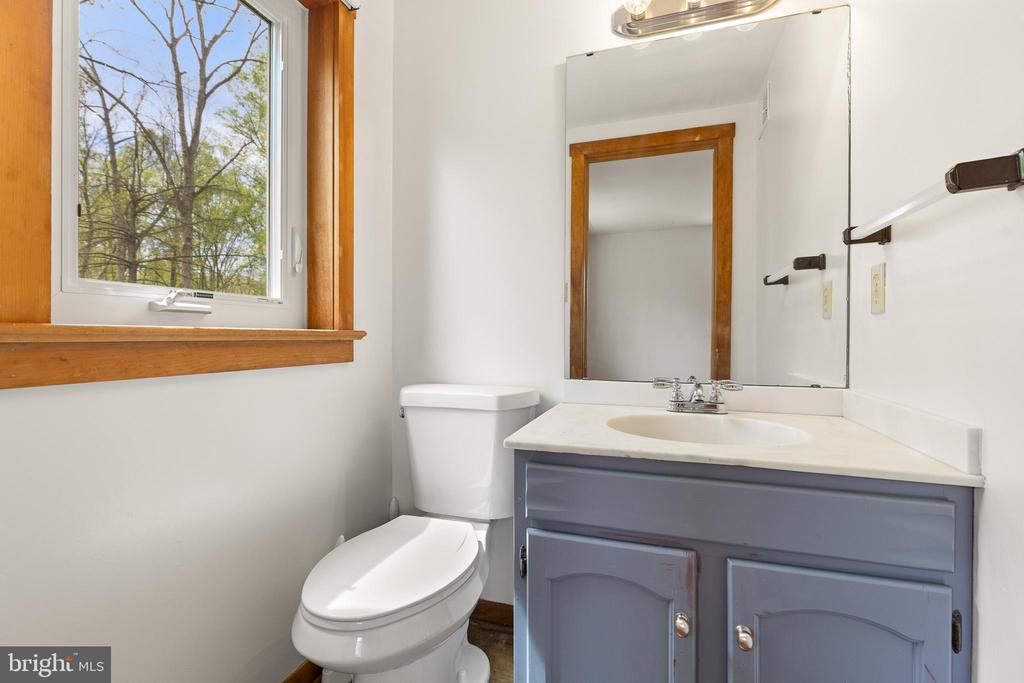 8358 BOTHA RD, WARRENTON, Virginia 20186, 3 Bedrooms Bedrooms, ,1 BathroomBathrooms,Residential,8358 BOTHA RD,VAFQ2021532 MLS # VAFQ2021532