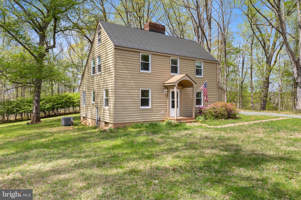 8358 BOTHA RD, WARRENTON, Virginia 20186, 3 Bedrooms Bedrooms, ,1 BathroomBathrooms,Residential,8358 BOTHA RD,VAFQ2021532 MLS # VAFQ2021532
