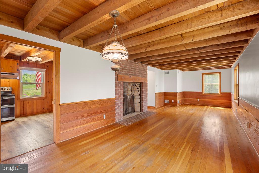 8358 BOTHA RD, WARRENTON, Virginia 20186, 3 Bedrooms Bedrooms, ,1 BathroomBathrooms,Residential,8358 BOTHA RD,VAFQ2021532 MLS # VAFQ2021532