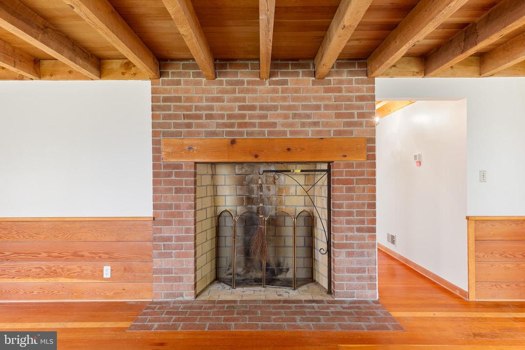 8358 BOTHA RD, WARRENTON, Virginia 20186, 3 Bedrooms Bedrooms, ,1 BathroomBathrooms,Residential,8358 BOTHA RD,VAFQ2021532 MLS # VAFQ2021532