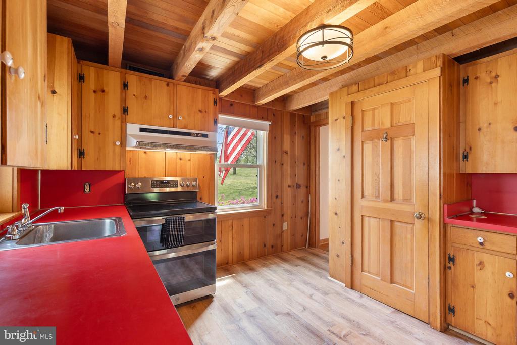 8358 BOTHA RD, WARRENTON, Virginia 20186, 3 Bedrooms Bedrooms, ,1 BathroomBathrooms,Residential,8358 BOTHA RD,VAFQ2021532 MLS # VAFQ2021532