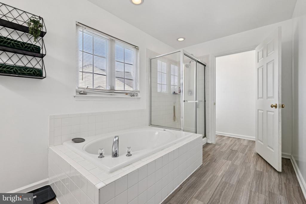 12232 PINEY LN, REMINGTON, Virginia 22734, 4 Bedrooms Bedrooms, ,2 BathroomsBathrooms,Residential,12232 PINEY LN,VAFQ2021582 MLS # VAFQ2021582