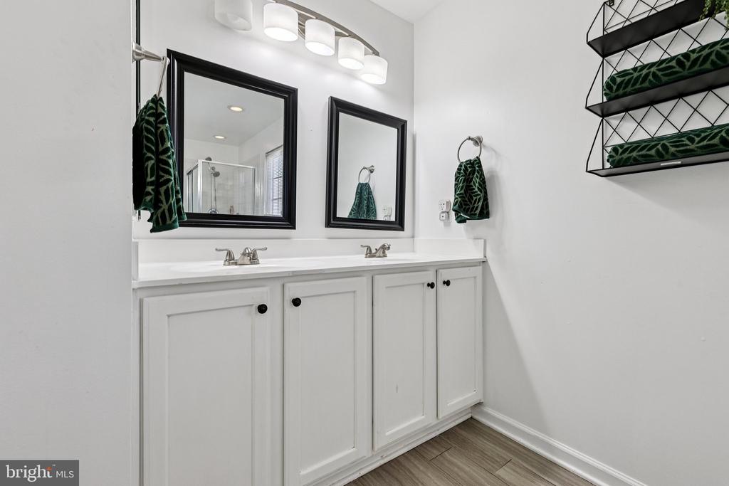 12232 PINEY LN, REMINGTON, Virginia 22734, 4 Bedrooms Bedrooms, ,2 BathroomsBathrooms,Residential,12232 PINEY LN,VAFQ2021582 MLS # VAFQ2021582