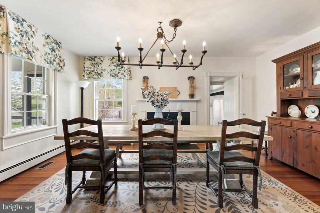 6370 JOHN BARTON PAYNE RD, MARSHALL, Virginia, 3 Bedrooms Bedrooms, ,2 BathroomsBathrooms,Residential,6370 JOHN BARTON PAYNE RD,VAFQ2021580 MLS # VAFQ2021580