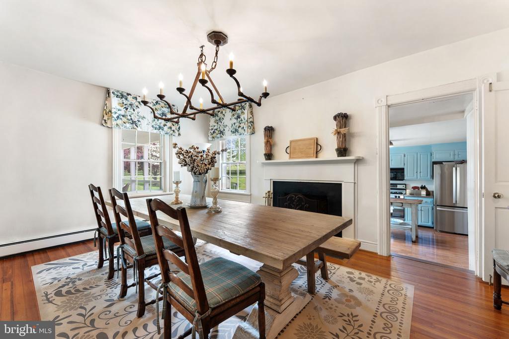 6370 JOHN BARTON PAYNE RD, MARSHALL, Virginia, 3 Bedrooms Bedrooms, ,2 BathroomsBathrooms,Residential,6370 JOHN BARTON PAYNE RD,VAFQ2021580 MLS # VAFQ2021580