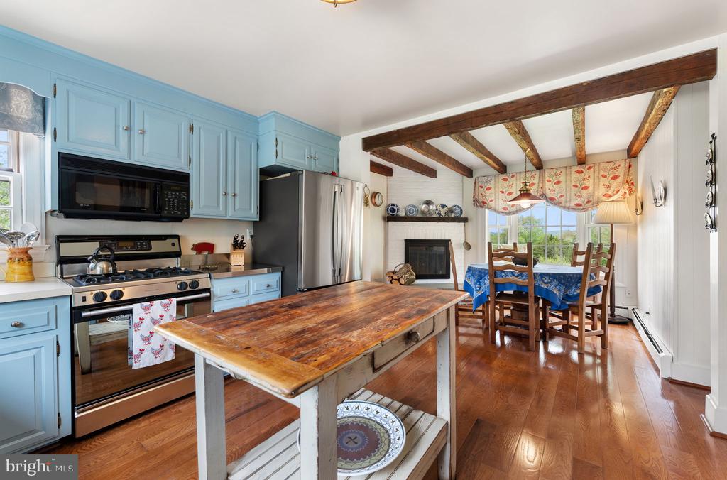 6370 JOHN BARTON PAYNE RD, MARSHALL, Virginia, 3 Bedrooms Bedrooms, ,2 BathroomsBathrooms,Residential,6370 JOHN BARTON PAYNE RD,VAFQ2021580 MLS # VAFQ2021580