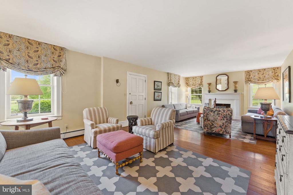 6370 JOHN BARTON PAYNE RD, MARSHALL, Virginia, 3 Bedrooms Bedrooms, ,2 BathroomsBathrooms,Residential,6370 JOHN BARTON PAYNE RD,VAFQ2021580 MLS # VAFQ2021580