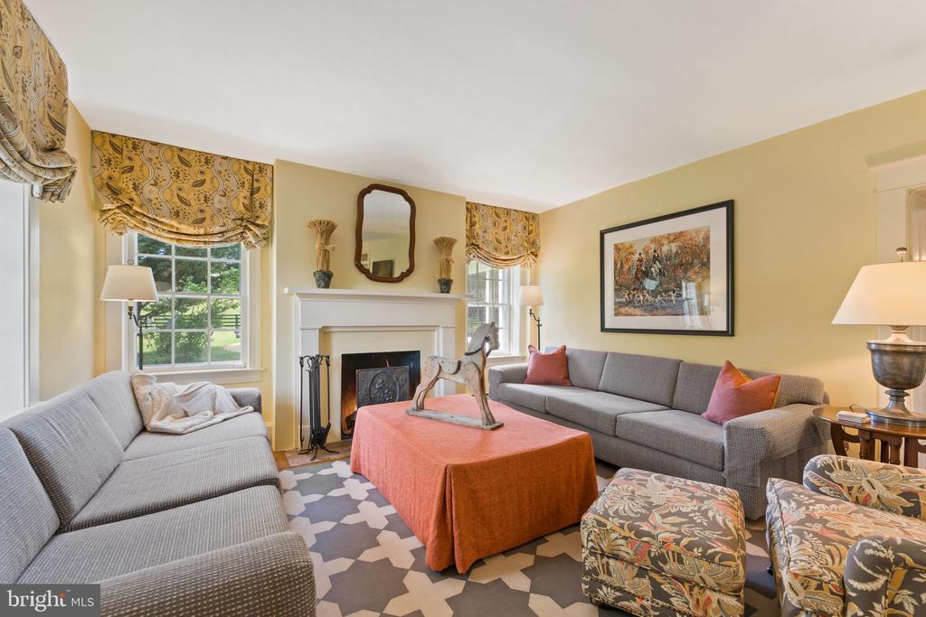 6370 JOHN BARTON PAYNE RD, MARSHALL, Virginia, 3 Bedrooms Bedrooms, ,2 BathroomsBathrooms,Residential,6370 JOHN BARTON PAYNE RD,VAFQ2021580 MLS # VAFQ2021580