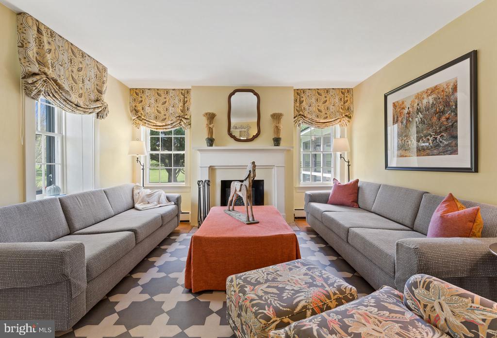 6370 JOHN BARTON PAYNE RD, MARSHALL, Virginia, 3 Bedrooms Bedrooms, ,2 BathroomsBathrooms,Residential,6370 JOHN BARTON PAYNE RD,VAFQ2021580 MLS # VAFQ2021580