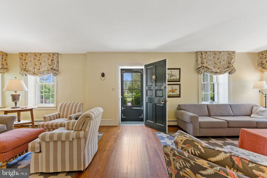 6370 JOHN BARTON PAYNE RD, MARSHALL, Virginia, 3 Bedrooms Bedrooms, ,2 BathroomsBathrooms,Residential,6370 JOHN BARTON PAYNE RD,VAFQ2021580 MLS # VAFQ2021580