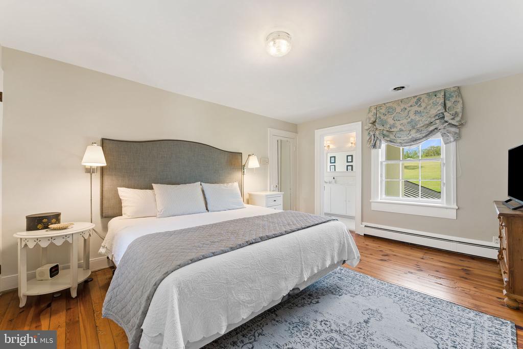 6370 JOHN BARTON PAYNE RD, MARSHALL, Virginia, 3 Bedrooms Bedrooms, ,2 BathroomsBathrooms,Residential,6370 JOHN BARTON PAYNE RD,VAFQ2021580 MLS # VAFQ2021580