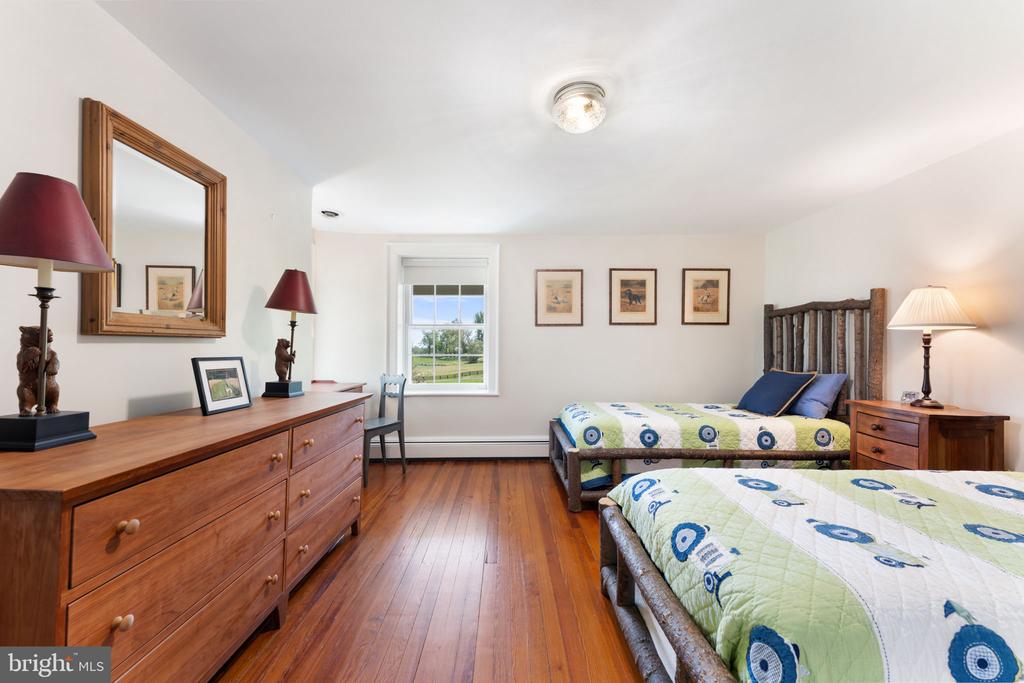 6370 JOHN BARTON PAYNE RD, MARSHALL, Virginia, 3 Bedrooms Bedrooms, ,2 BathroomsBathrooms,Residential,6370 JOHN BARTON PAYNE RD,VAFQ2021580 MLS # VAFQ2021580