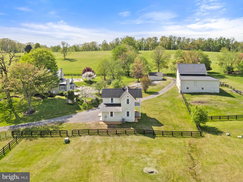 6370 JOHN BARTON PAYNE RD, MARSHALL, Virginia, 3 Bedrooms Bedrooms, ,2 BathroomsBathrooms,Residential,6370 JOHN BARTON PAYNE RD,VAFQ2021580 MLS # VAFQ2021580