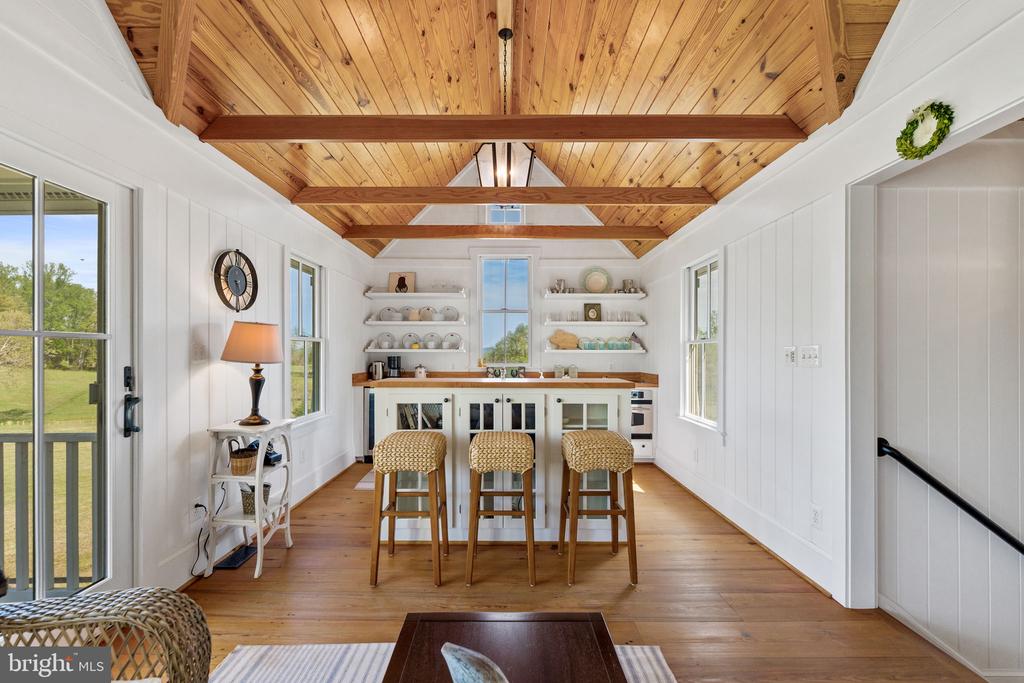 6370 JOHN BARTON PAYNE RD, MARSHALL, Virginia, 3 Bedrooms Bedrooms, ,2 BathroomsBathrooms,Residential,6370 JOHN BARTON PAYNE RD,VAFQ2021580 MLS # VAFQ2021580