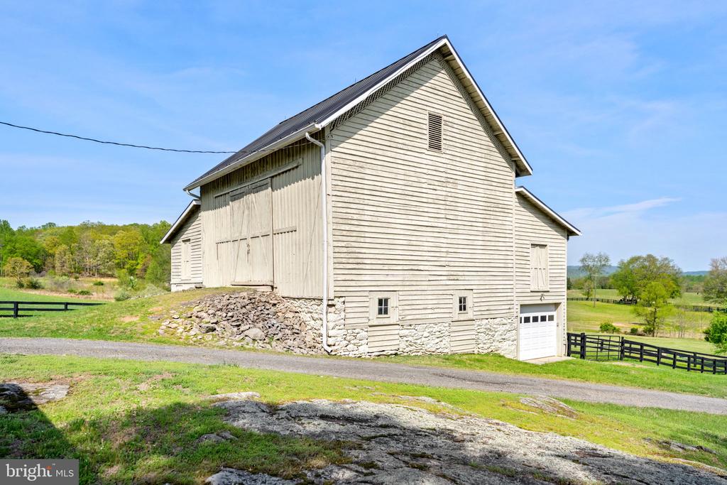 6370 JOHN BARTON PAYNE RD, MARSHALL, Virginia, 3 Bedrooms Bedrooms, ,2 BathroomsBathrooms,Residential,6370 JOHN BARTON PAYNE RD,VAFQ2021580 MLS # VAFQ2021580