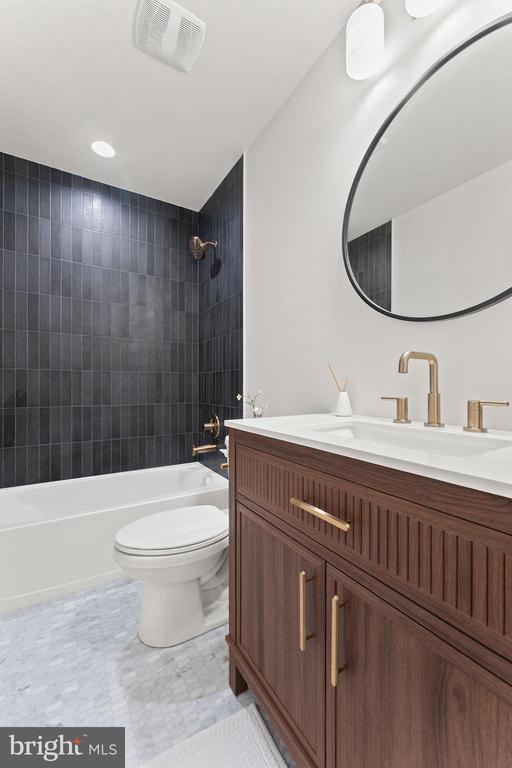 729 VAWTER CORNER RD, LOUISA, Virginia 23093, ,Residential,729 VAWTER CORNER RD,VALA2009674 MLS # VALA2009674