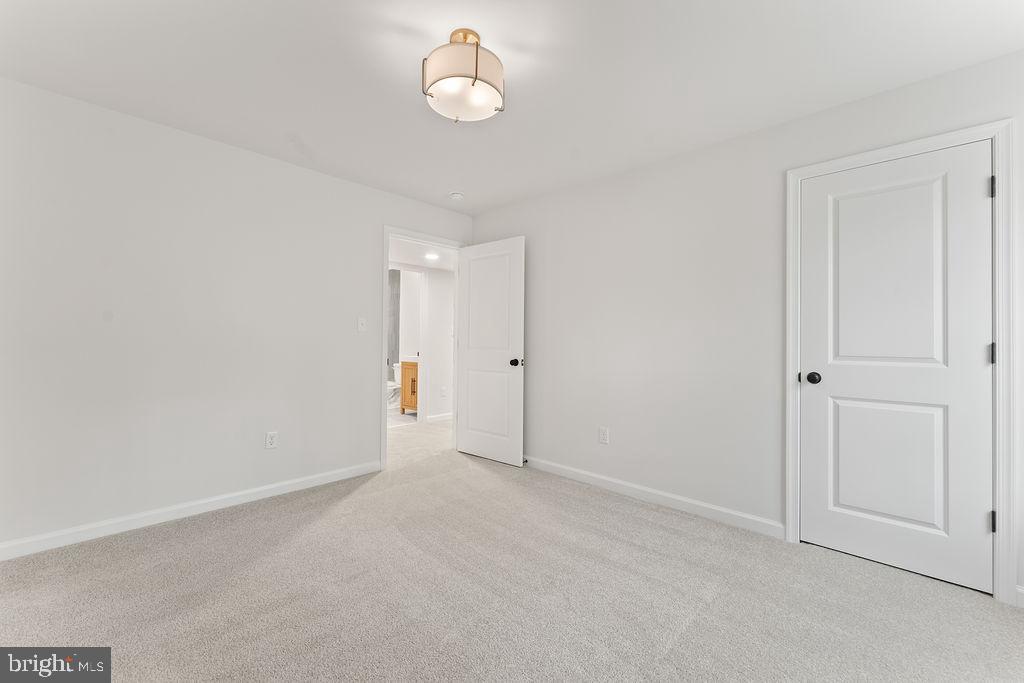 729 VAWTER CORNER RD, LOUISA, Virginia 23093, ,Residential,729 VAWTER CORNER RD,VALA2009674 MLS # VALA2009674