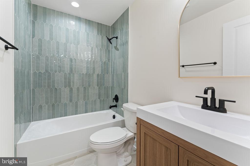 729 VAWTER CORNER RD, LOUISA, Virginia 23093, ,Residential,729 VAWTER CORNER RD,VALA2009674 MLS # VALA2009674