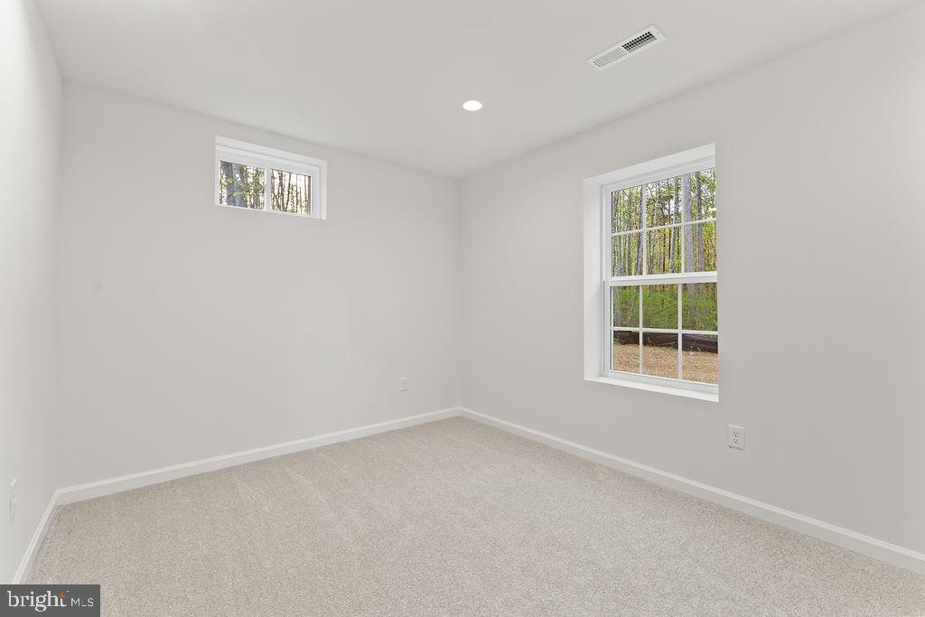 729 VAWTER CORNER RD, LOUISA, Virginia 23093, ,Residential,729 VAWTER CORNER RD,VALA2009674 MLS # VALA2009674