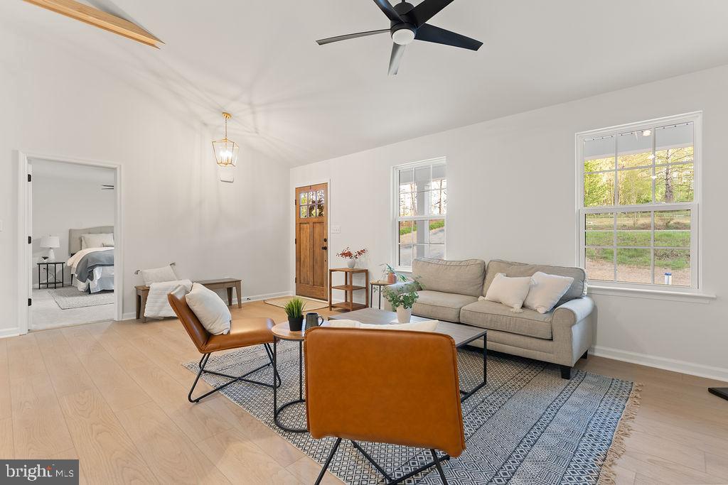 729 VAWTER CORNER RD, LOUISA, Virginia 23093, ,Residential,729 VAWTER CORNER RD,VALA2009674 MLS # VALA2009674