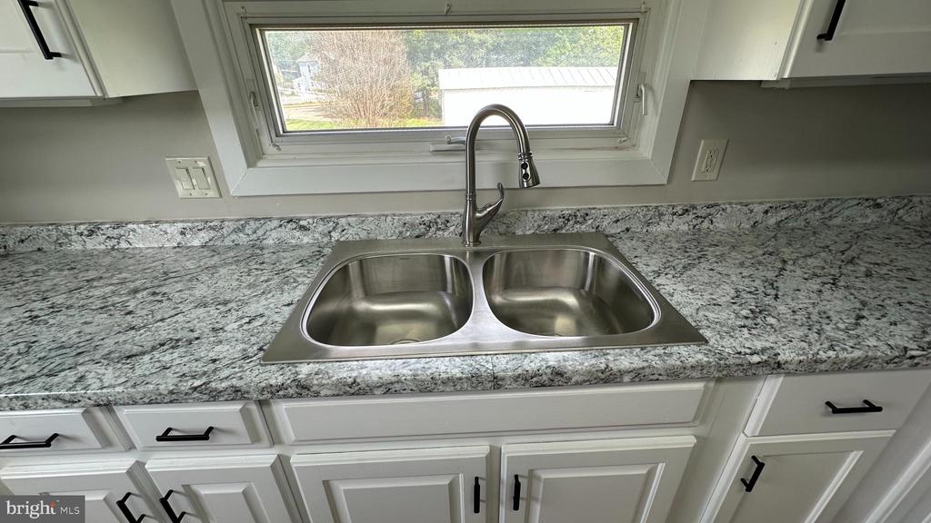 206 2ND ST, SHENANDOAH, Virginia 22849, 3 Bedrooms Bedrooms, ,2 BathroomsBathrooms,Residential,206 2ND ST,VAPA2006306 MLS # VAPA2006306