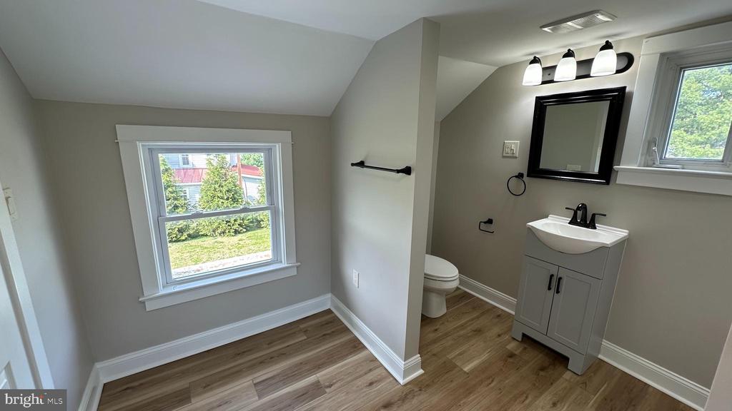 206 2ND ST, SHENANDOAH, Virginia 22849, 3 Bedrooms Bedrooms, ,2 BathroomsBathrooms,Residential,206 2ND ST,VAPA2006306 MLS # VAPA2006306