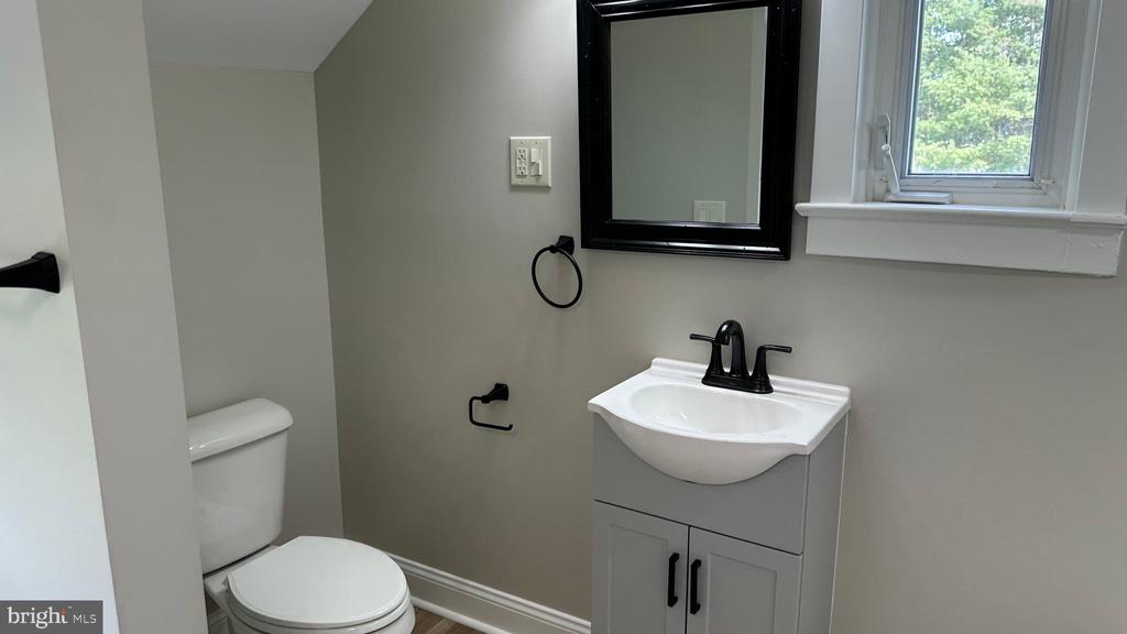 206 2ND ST, SHENANDOAH, Virginia 22849, 3 Bedrooms Bedrooms, ,2 BathroomsBathrooms,Residential,206 2ND ST,VAPA2006306 MLS # VAPA2006306