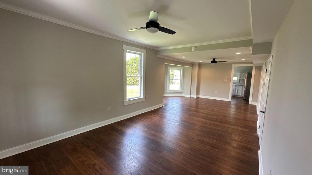 206 2ND ST, SHENANDOAH, Virginia 22849, 3 Bedrooms Bedrooms, ,2 BathroomsBathrooms,Residential,206 2ND ST,VAPA2006306 MLS # VAPA2006306