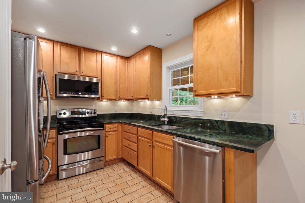 4 HIGHLAND RD, PALMYRA, Virginia 22963, 4 Bedrooms Bedrooms, ,2 BathroomsBathrooms,Residential,4 HIGHLAND RD,VAFN2000670 MLS # VAFN2000670