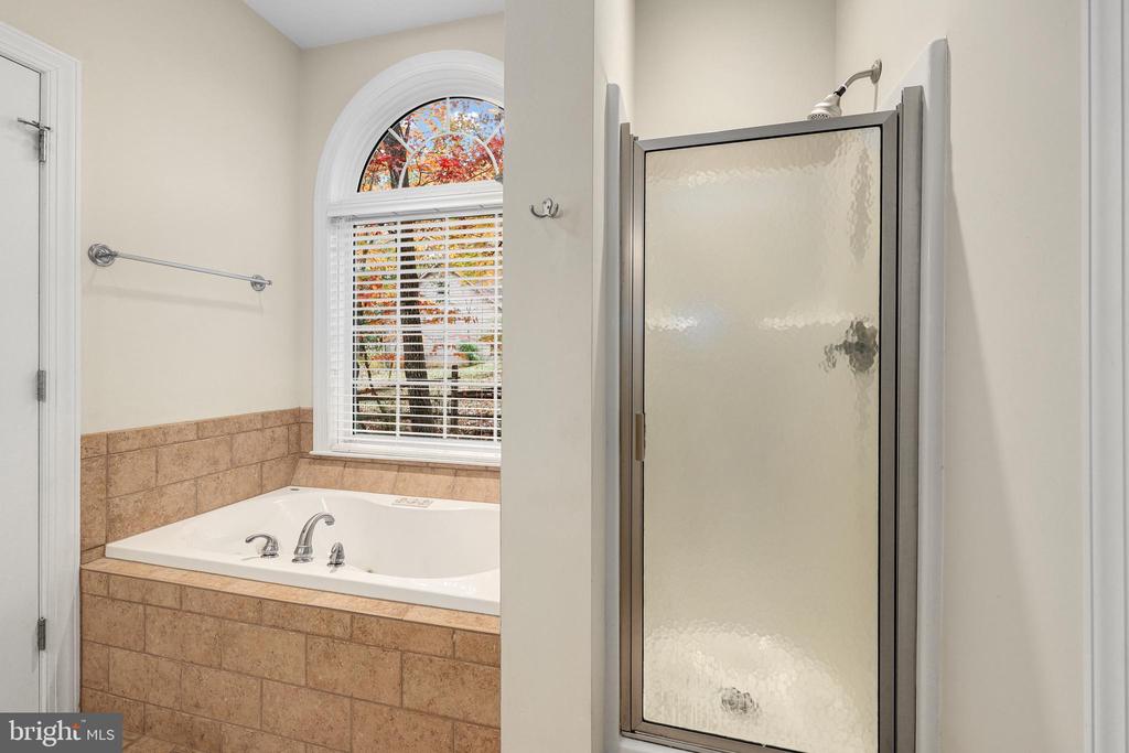 4 HIGHLAND RD, PALMYRA, Virginia 22963, 4 Bedrooms Bedrooms, ,2 BathroomsBathrooms,Residential,4 HIGHLAND RD,VAFN2000670 MLS # VAFN2000670